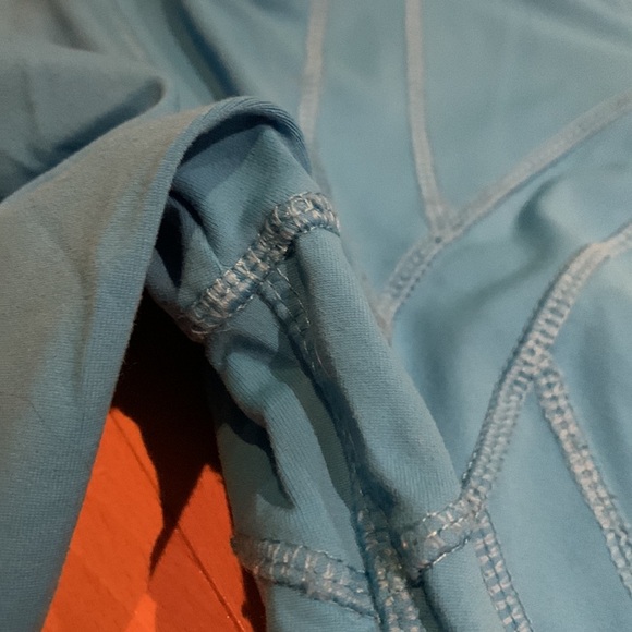 EUC Lululemon Vibrant Blue Define Jacket - size 10 - Picture 6 of 16